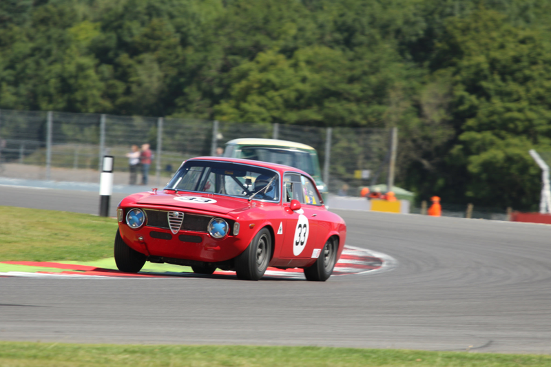 Illustration for article titled Ogle At The Best Cars Racing At The Silverstone Classic